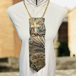 Elegant Multi-Colored Paisley Necktie with Cross Brooch